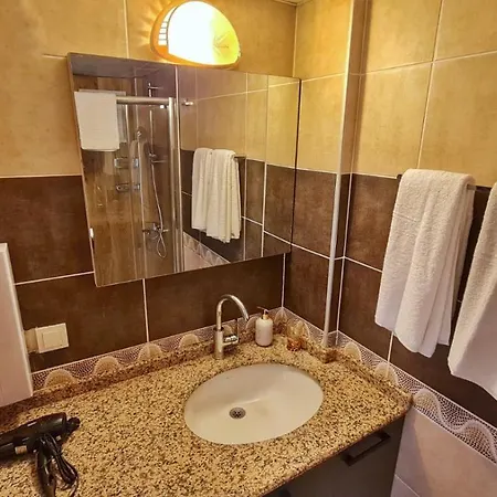 Letstay Sweet Yellow Antalya