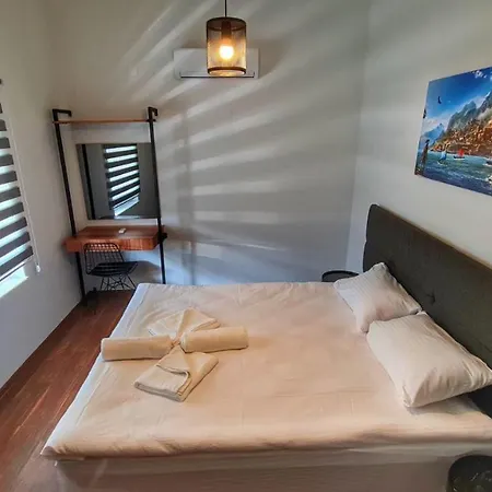 Letstay Sweet Yellow Antalya