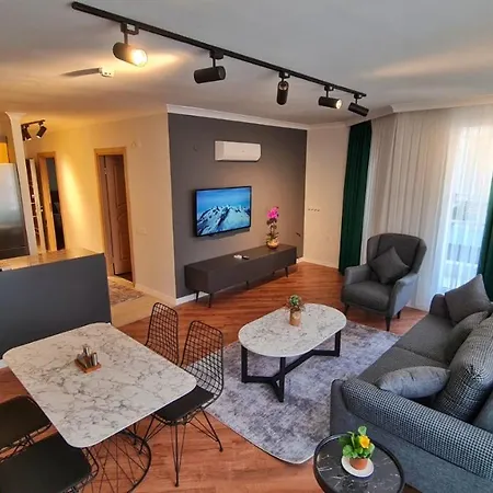 Letstay Sweet Yellow Pensjonat 4*