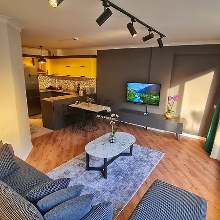 Pensjonat Letstay Sweet Yellow Antalya