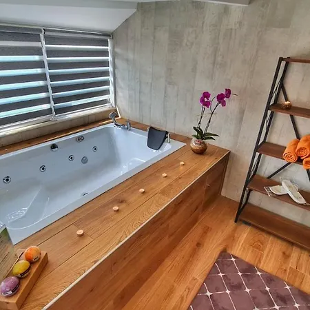 Letstay Sweet Yellow Penzion Antalya