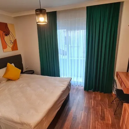 בית הארחה Letstay Sweet Yellow