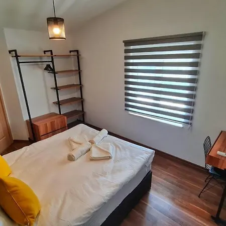 Penzion Letstay Sweet Yellow Antalya