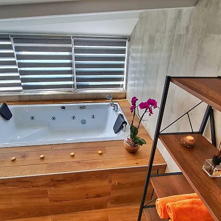 Letstay Sweet Yellow Antalya